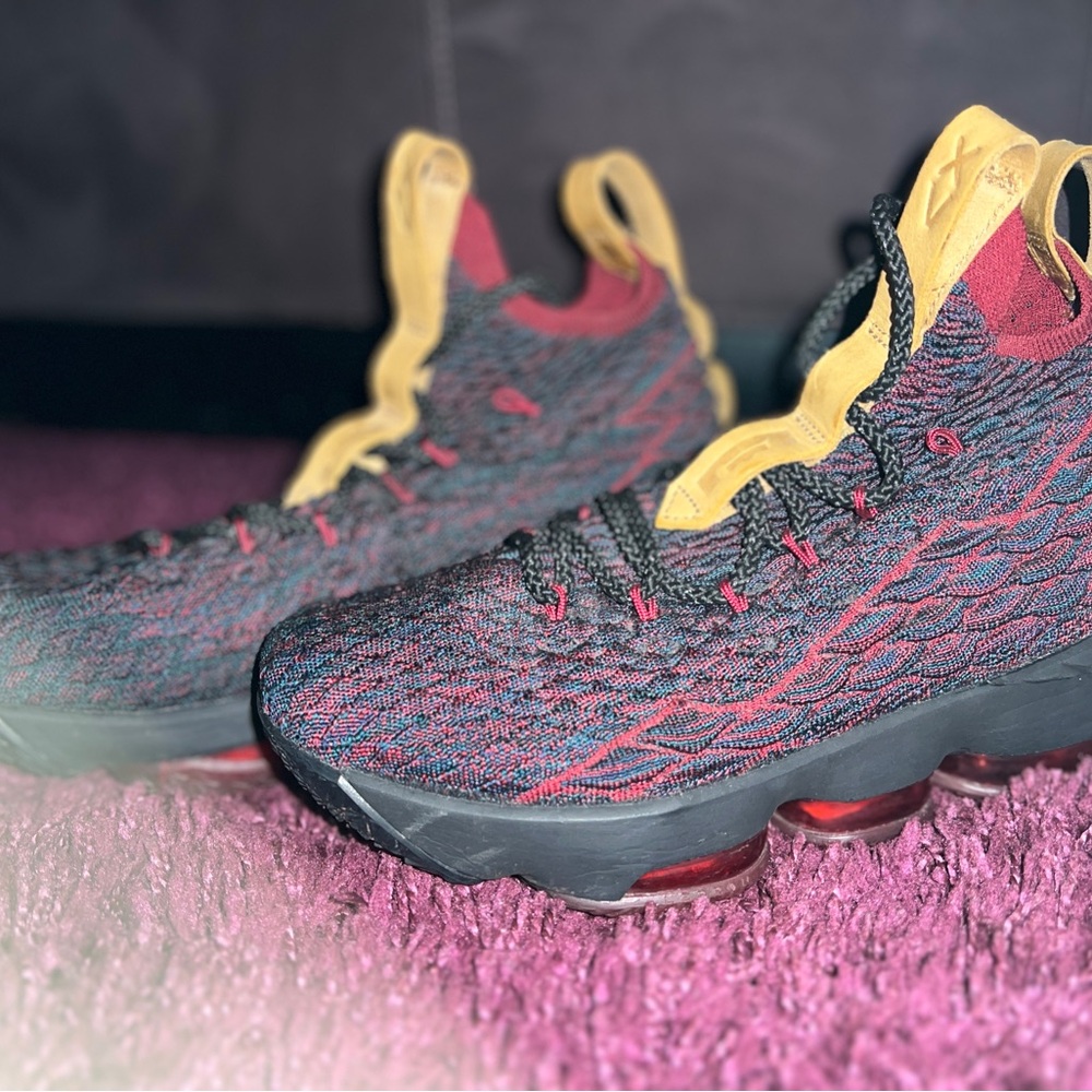 Nike Lebron XV (Youth)